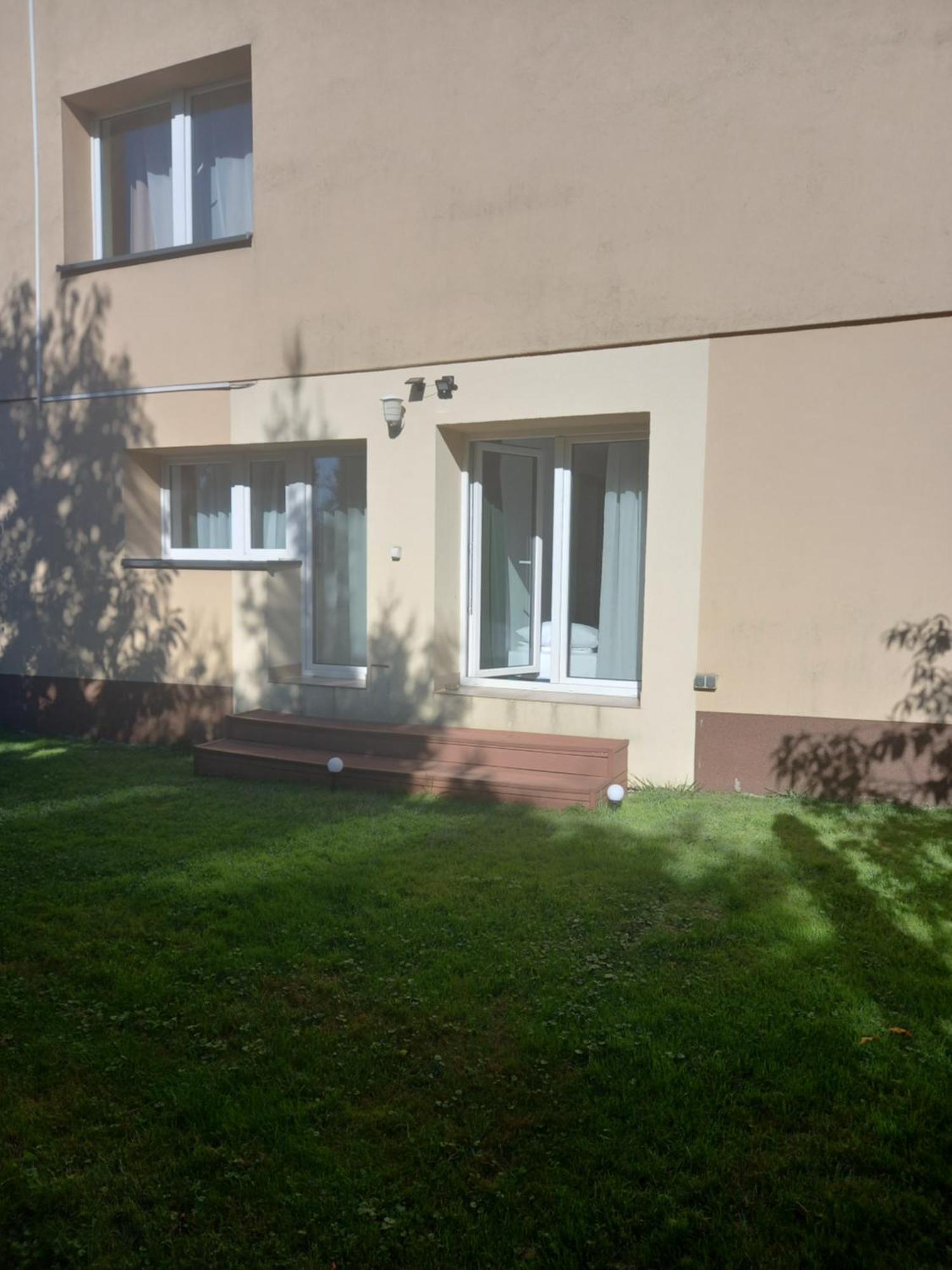 Komfortowe Przy Szymonowica W Krakowie Krasków